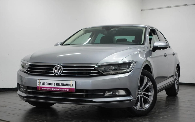 Volkswagen Passat cena 86900 przebieg: 107241, rok produkcji 2018 z Przemków małe 742